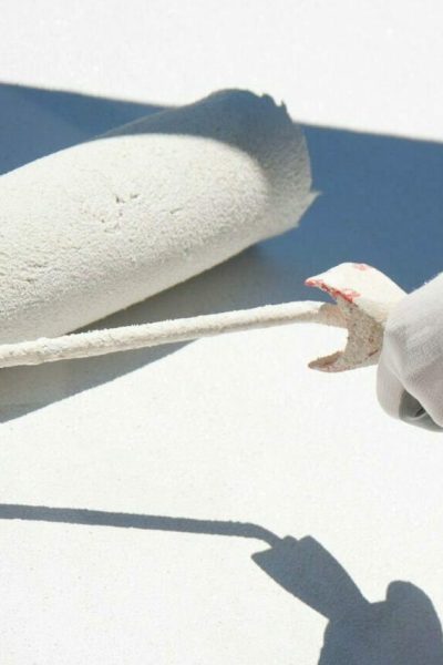 Application d’un revêtement toiture réfléchissant Cool Roof